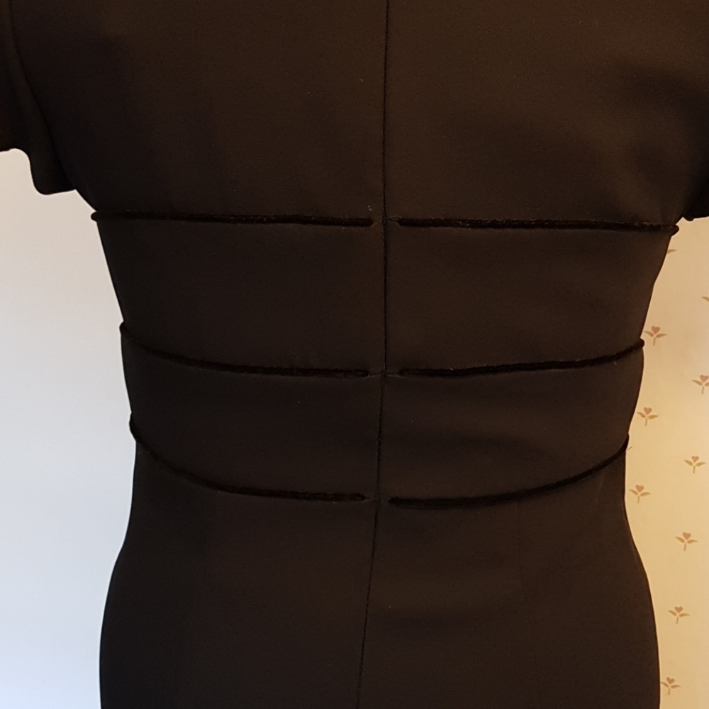 Dress - Picture 4 of 8
